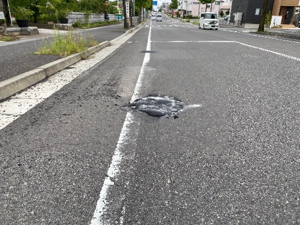 道路の穴after
