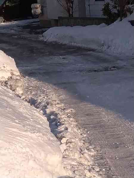 道路の除雪はマンホール出しときゃいいbefore3