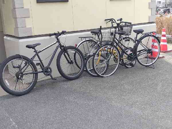 榴ヶ岡公園の不法駐輪と盗難自転車のおそれbefore