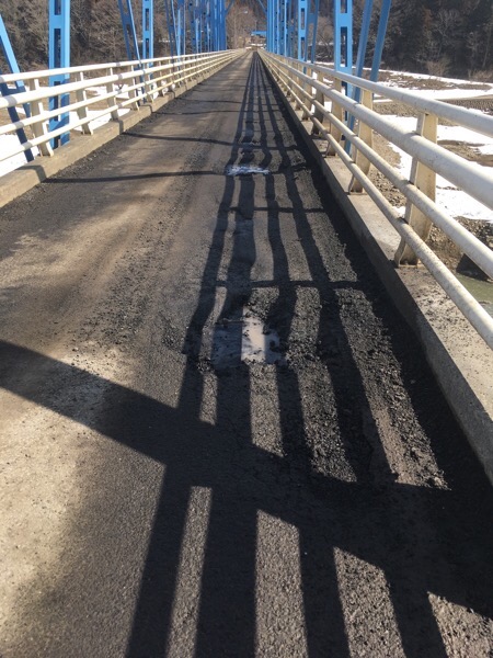 大倉大橋の路面がひどいです解決前