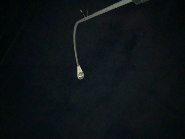 街灯の電気が切れているbefore
